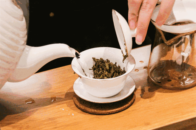 假如你要穿越到古代 这6种现代零食选一种带走 我