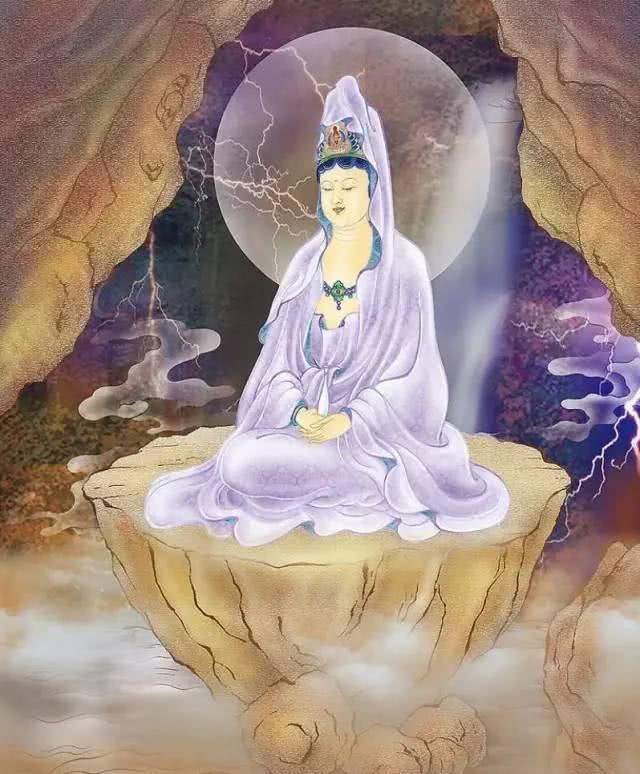 观世音菩萨圣诞日,宜广行一切善法并多念诵观世音菩萨名号和心咒与